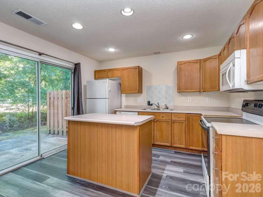 12844 Spirit Bound Way, Charlotte, NC 28273.  MLS# CAR4377015, YatesRealty ID 18030. 