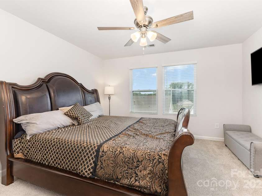 5043 Baileys Run Drive, Rock Hill, SC 29732.  MLS# CAR4261076, YatesRealty ID 18030. 