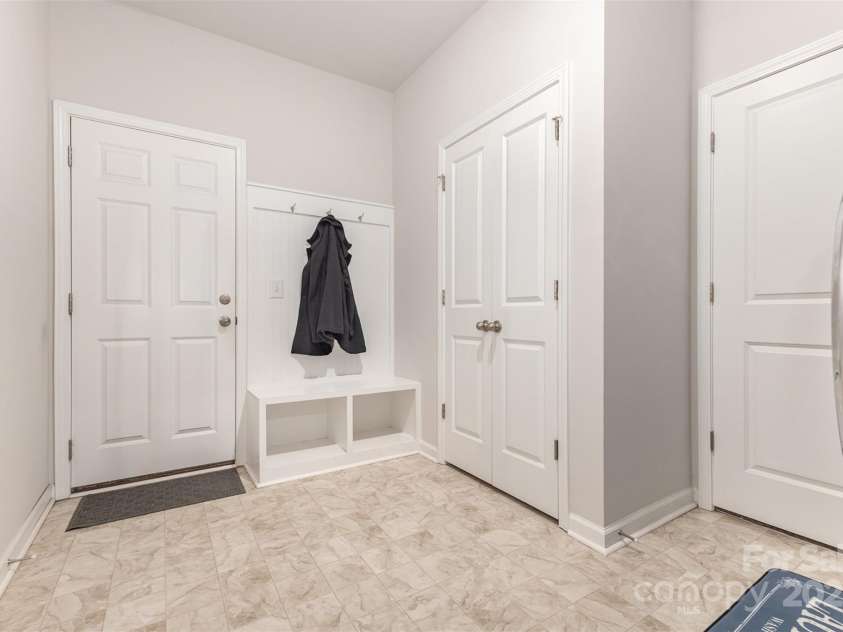 5043 Baileys Run Drive, Rock Hill, SC 29732.  MLS# CAR4261076, YatesRealty ID 18030. 
