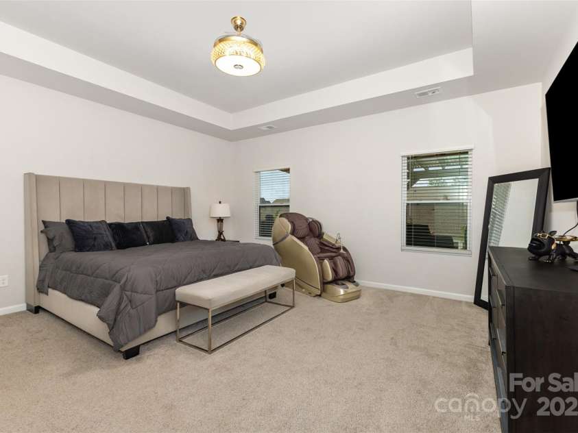 5043 Baileys Run Drive, Rock Hill, SC 29732.  MLS# CAR4261076, YatesRealty ID 18030. Primary Bedroom