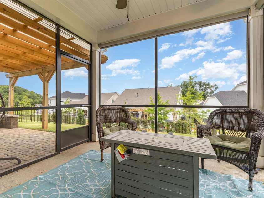 5043 Baileys Run Drive, Rock Hill, SC 29732.  MLS# CAR4261076, YatesRealty ID 18030. Screened Patio