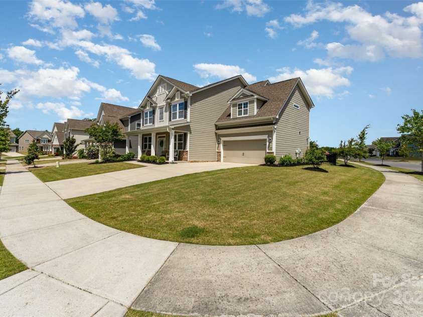 11234 Smokethorn Drive, Concord, NC 28027.  MLS# CAR4243179, YatesRealty ID 18031. Large corner lot