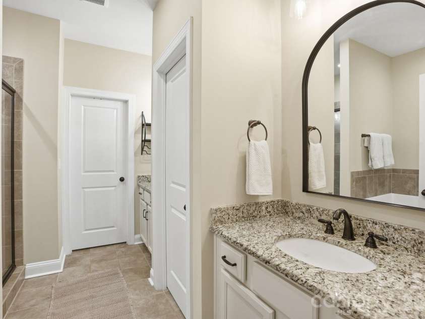 588 Highland Ridge Point, Clover, SC 29710.  MLS# CAR4372280, YatesRealty ID 18032. 