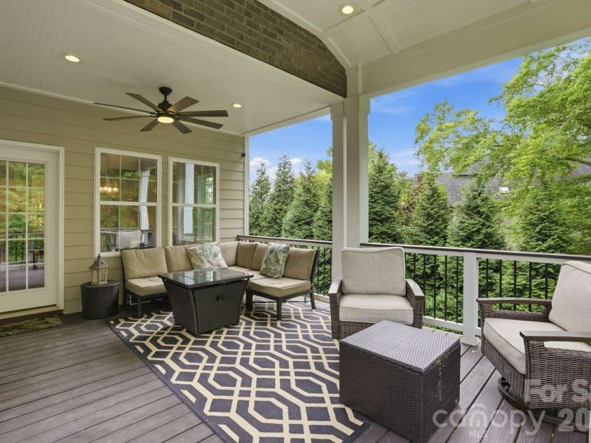 588 Highland Ridge Point, Clover, SC 29710.  MLS# CAR4372280, YatesRealty ID 18032. 