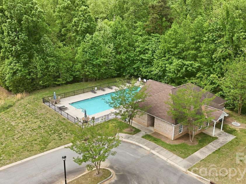 588 Highland Ridge Point, Clover, SC 29710.  MLS# CAR4372280, YatesRealty ID 18032. 