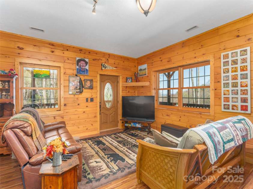 90 Junco Trail, Waynesville, NC 28785.  MLS# CAR4252158, YatesRealty ID 18032. Fully Finished Basement/Hobby/Bonus Room