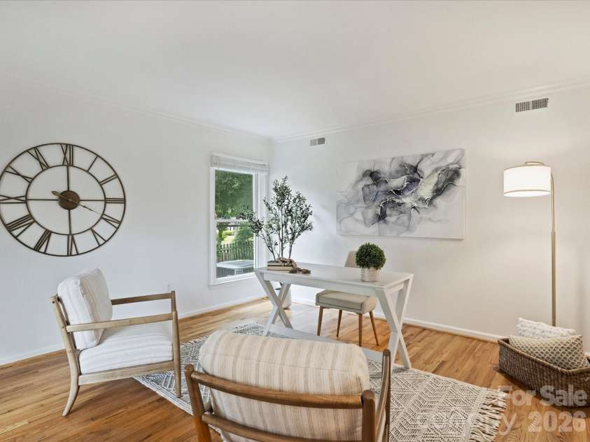 1909 Lawton Bluff Road, Charlotte, NC 28226.  MLS# CAR4372749, YatesRealty ID 18033. 