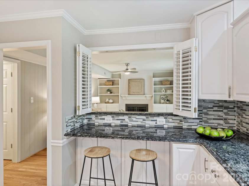 1909 Lawton Bluff Road, Charlotte, NC 28226.  MLS# CAR4372749, YatesRealty ID 18033. 