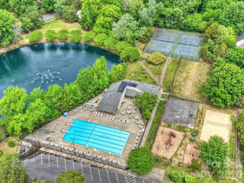 1909 Lawton Bluff Road, Charlotte, NC 28226.  MLS# CAR4372749, YatesRealty ID 18033. 