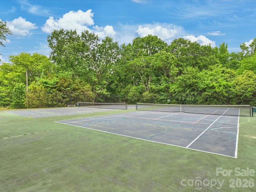 1909 Lawton Bluff Road, Charlotte, NC 28226.  MLS# CAR4372749, YatesRealty ID 18033. 