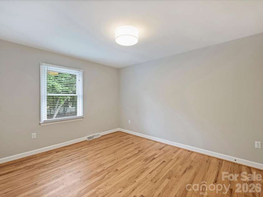 1909 Lawton Bluff Road, Charlotte, NC 28226.  MLS# CAR4372749, YatesRealty ID 18033. Bedroom 3