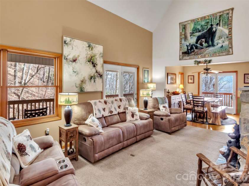 371 Falcon Ridge Drive, Waynesville, NC 28786.  MLS# CAR4337499, YatesRealty ID 18034. 