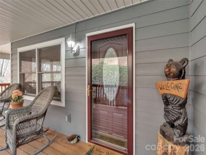 371 Falcon Ridge Drive, Waynesville, NC 28786.  MLS# CAR4337499, YatesRealty ID 18034. 