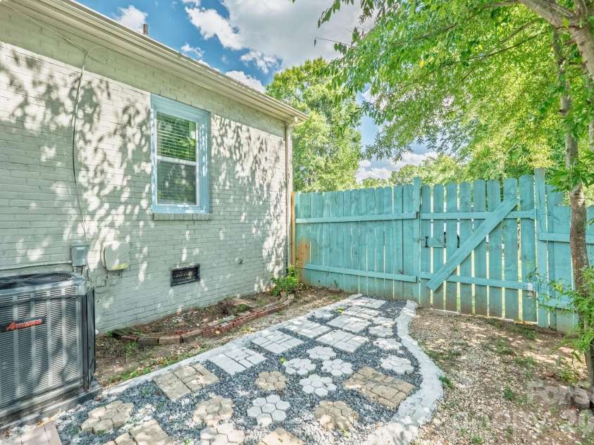 1106 Lane Street, Kannapolis, NC 28083.  MLS# CAR4370366, YatesRealty ID 18035. 503 Mable Ave Fenced Backyard
