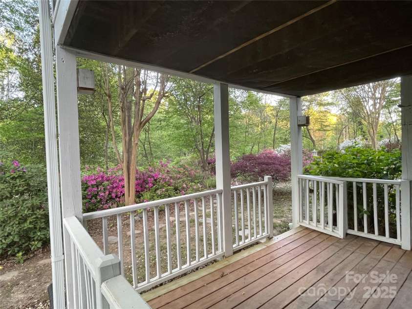 121 General Pemberton Street, Stanley, NC 28164.  MLS# CAR4247732, YatesRealty ID 18035. 