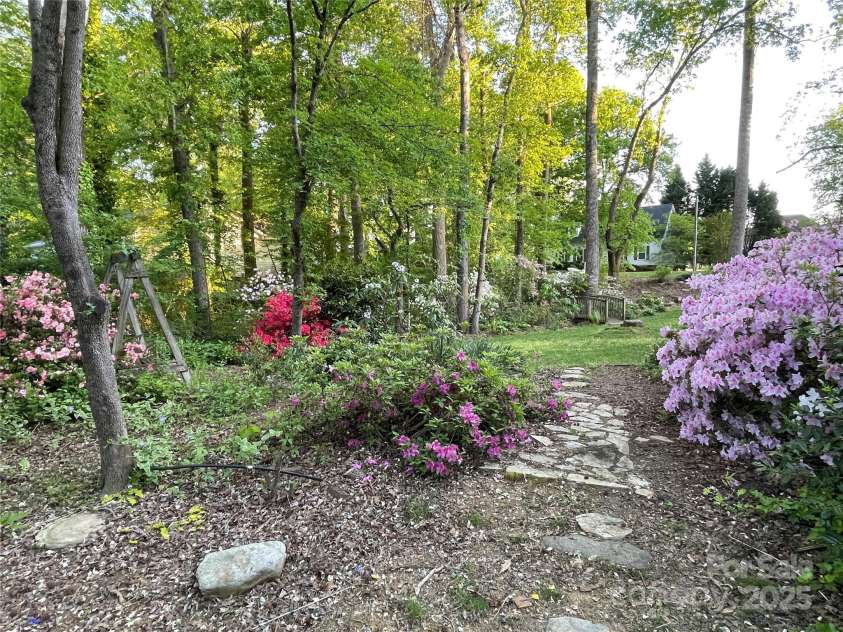 121 General Pemberton Street, Stanley, NC 28164.  MLS# CAR4247732, YatesRealty ID 18035. 