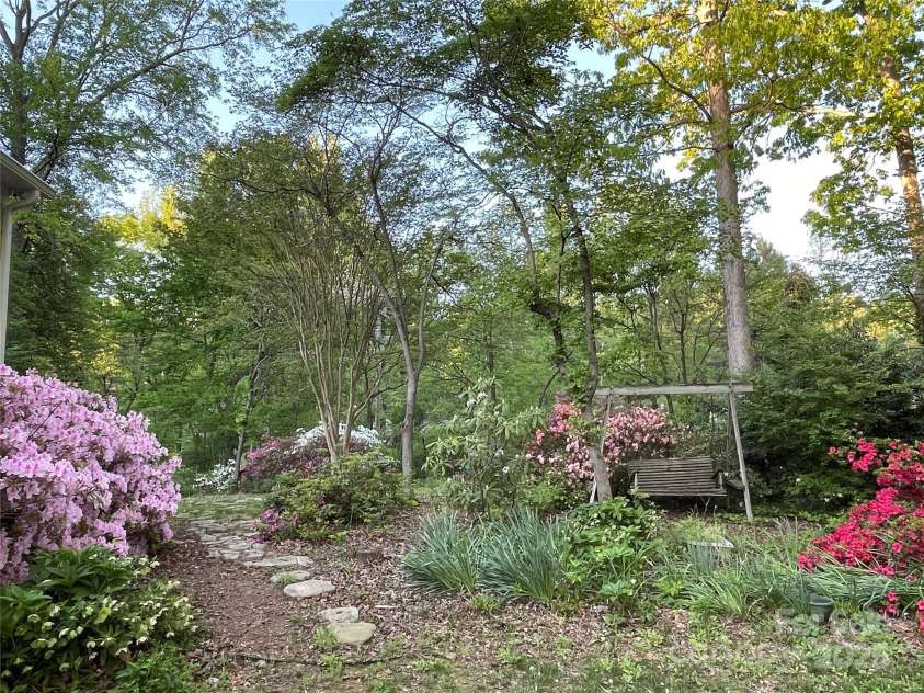 121 General Pemberton Street, Stanley, NC 28164.  MLS# CAR4247732, YatesRealty ID 18035. 