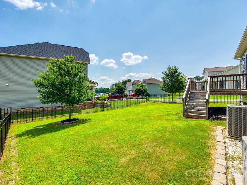 173 Morgans Branch Road, Belmont, NC 28012.  MLS# CAR4266195, YatesRealty ID 18036. Fenced back yard