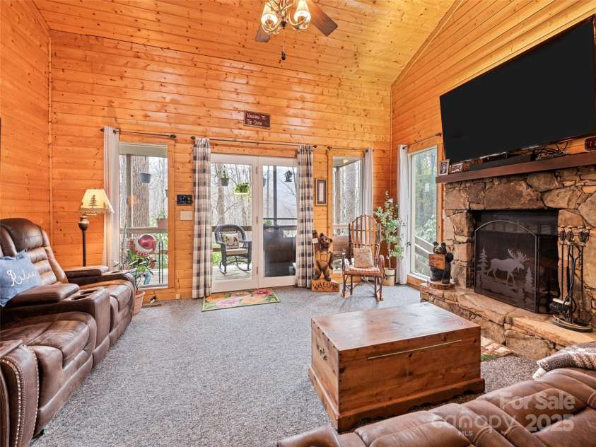 170 Blue Jay Loop, Maggie Valley, NC 28751.  MLS# CAR4244117, YatesRealty ID 18037. 