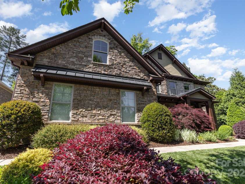 5706 Sardis Hall Court, Charlotte, NC 28270.  MLS# CAR4240467, YatesRealty ID 18038. 