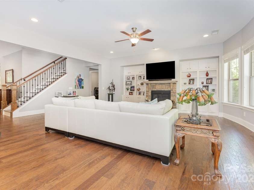 5706 Sardis Hall Court, Charlotte, NC 28270.  MLS# CAR4240467, YatesRealty ID 18038. 