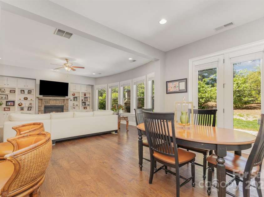 5706 Sardis Hall Court, Charlotte, NC 28270.  MLS# CAR4240467, YatesRealty ID 18038. 