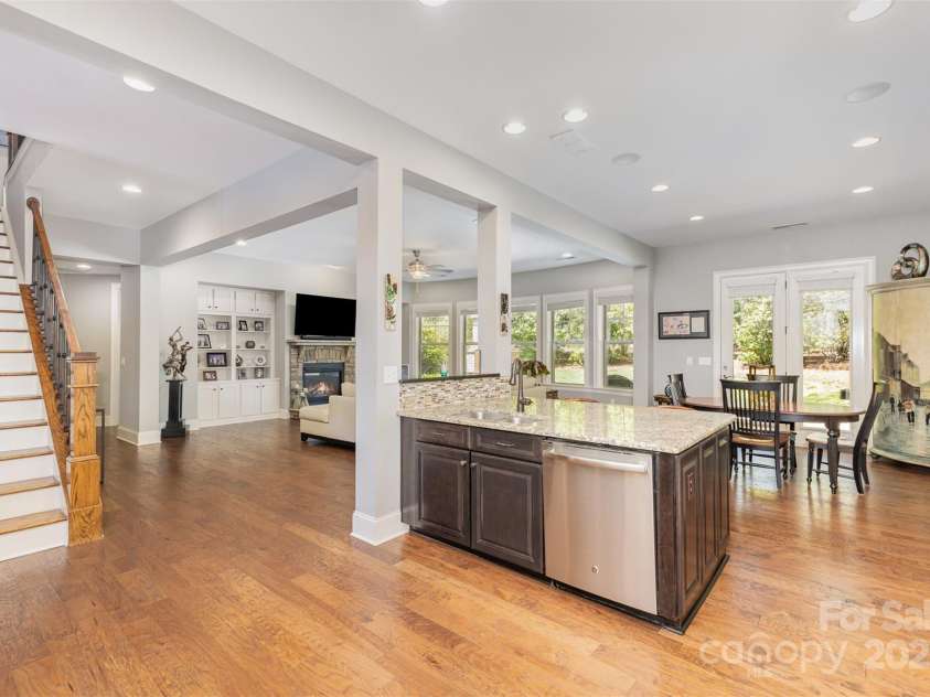 5706 Sardis Hall Court, Charlotte, NC 28270.  MLS# CAR4240467, YatesRealty ID 18038. 