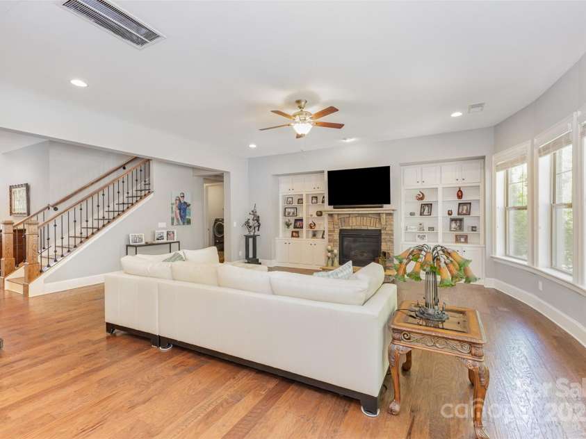 5706 Sardis Hall Court, Charlotte, NC 28270.  MLS# CAR4240467, YatesRealty ID 18038. 