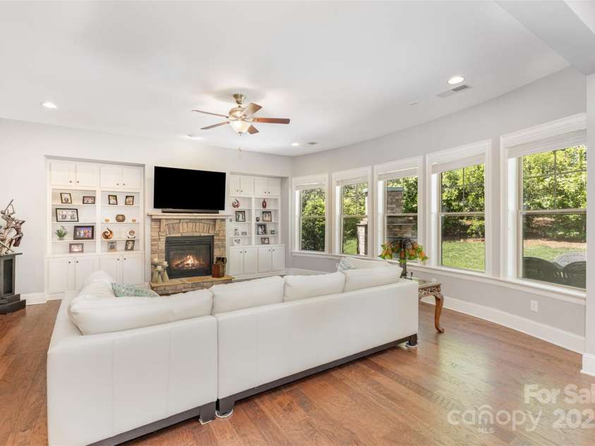 5706 Sardis Hall Court, Charlotte, NC 28270.  MLS# CAR4240467, YatesRealty ID 18038. 