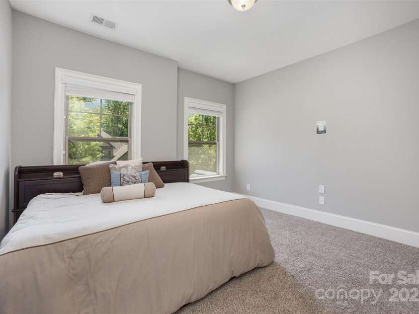 5706 Sardis Hall Court, Charlotte, NC 28270.  MLS# CAR4240467, YatesRealty ID 18038. 