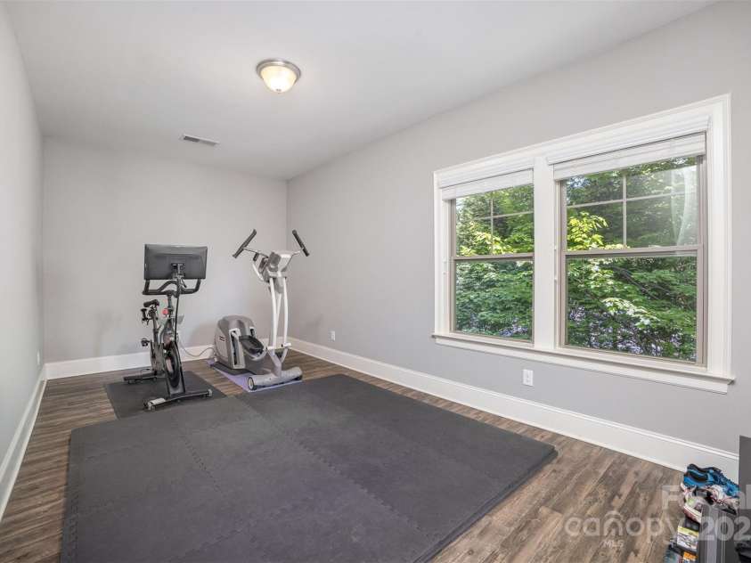 5706 Sardis Hall Court, Charlotte, NC 28270.  MLS# CAR4240467, YatesRealty ID 18038. 