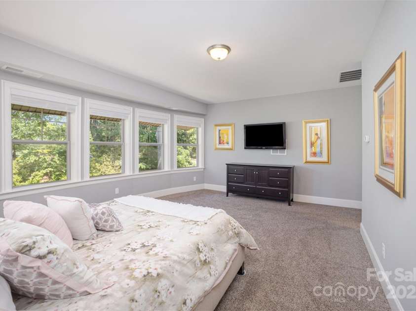 5706 Sardis Hall Court, Charlotte, NC 28270.  MLS# CAR4240467, YatesRealty ID 18038. 