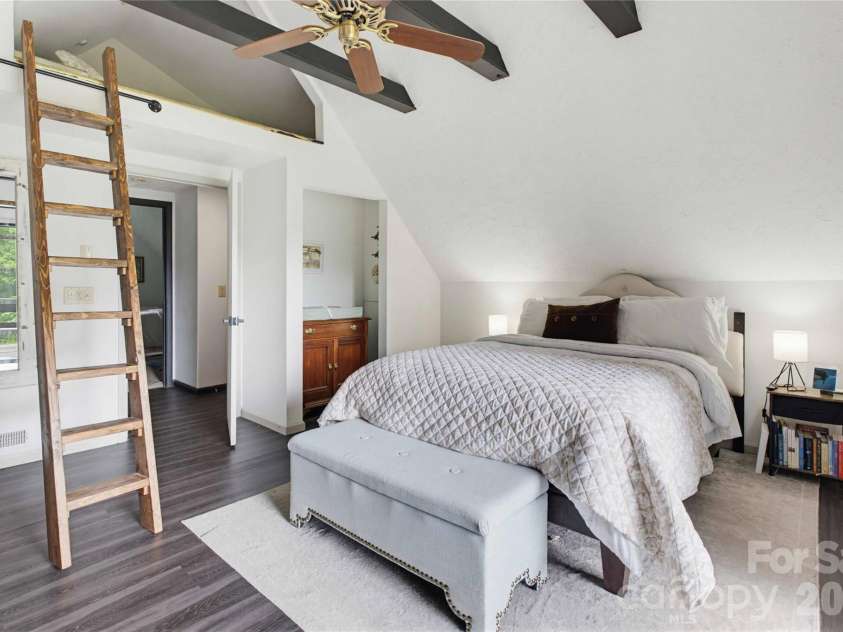 919 Country Club Drive, Cullowhee, NC 28723.  MLS# CAR4374654, YatesRealty ID 18038. Primary bedroom on seconf floor.