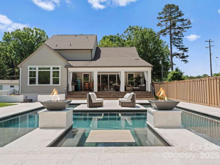 4021 Redwood Avenue, Charlotte, NC 28205.  MLS# CAR4260858, YatesRealty ID 18039. 
