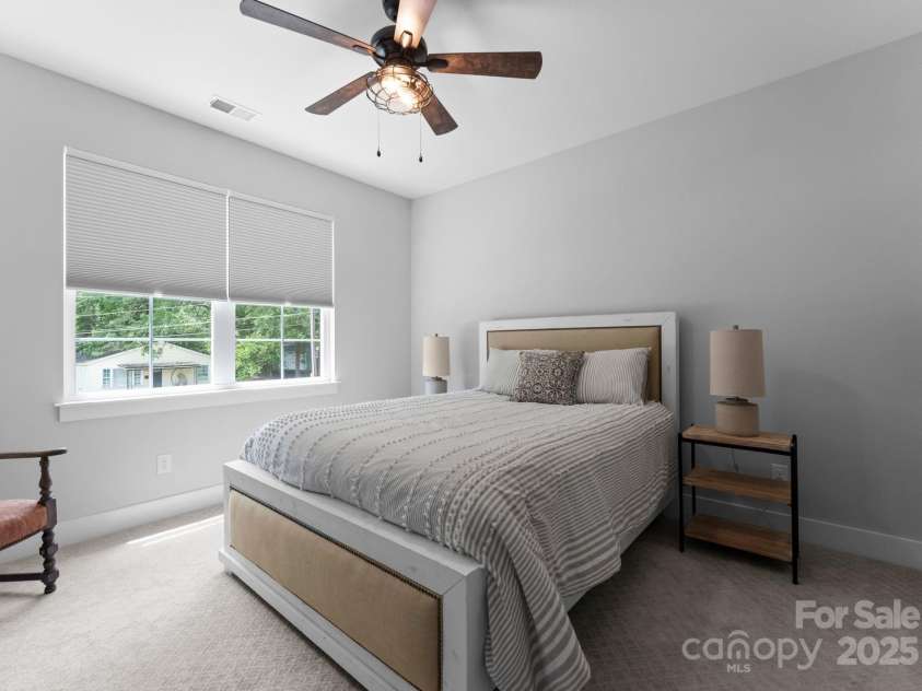4021 Redwood Avenue, Charlotte, NC 28205.  MLS# CAR4260858, YatesRealty ID 18039. 