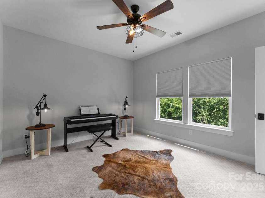 4021 Redwood Avenue, Charlotte, NC 28205.  MLS# CAR4260858, YatesRealty ID 18039. 