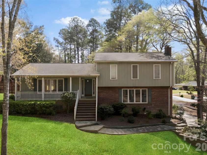 501 Mountainbrook Road, Lancaster, SC 29720.  MLS# CAR4361469, YatesRealty ID 18039. 
