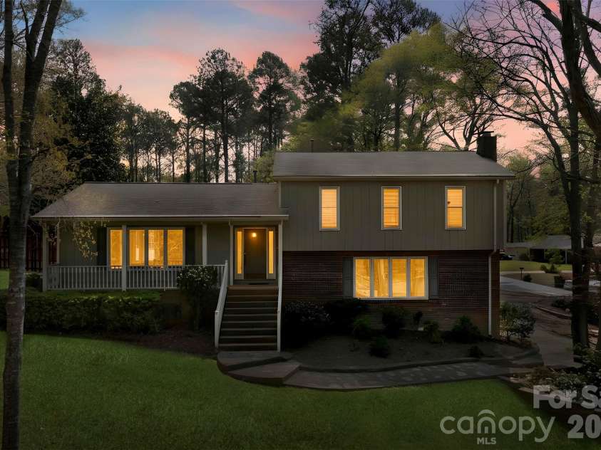 501 Mountainbrook Road, Lancaster, SC 29720.  MLS# CAR4361469, YatesRealty ID 18039. 