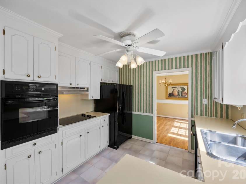 501 Mountainbrook Road, Lancaster, SC 29720.  MLS# CAR4361469, YatesRealty ID 18039. 