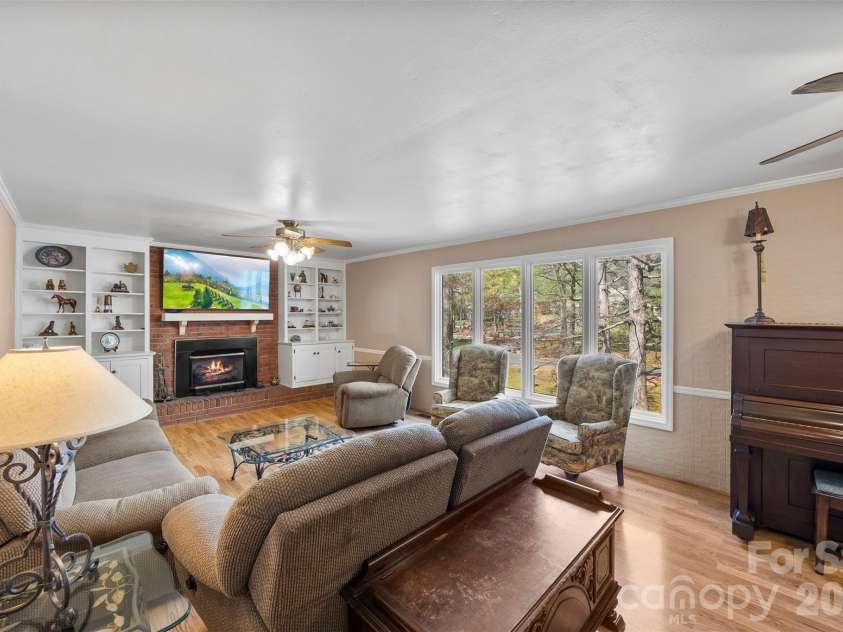 501 Mountainbrook Road, Lancaster, SC 29720.  MLS# CAR4361469, YatesRealty ID 18039. 
