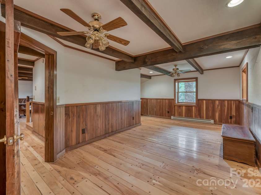 184 Dover Lane, Spruce Pine, NC 28777.  MLS# CAR4164816, YatesRealty ID 1804. 