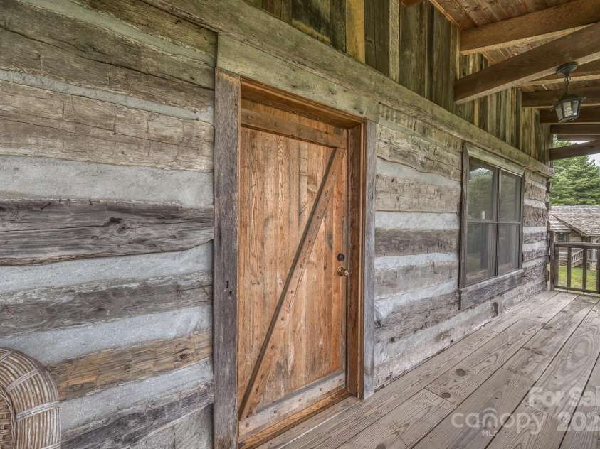 184 Dover Lane, Spruce Pine, NC 28777.  MLS# CAR4164816, YatesRealty ID 1804. 