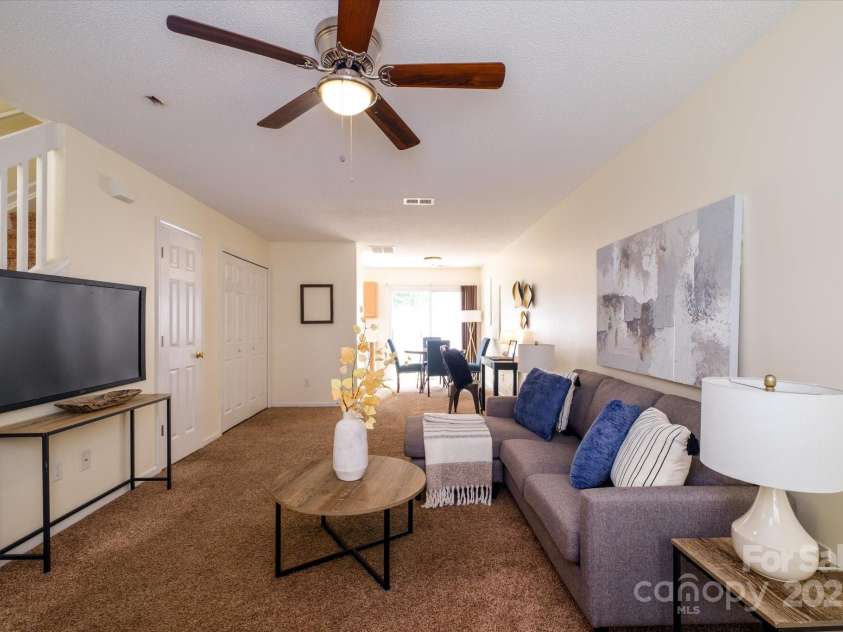 15042 Deshler Court, Charlotte, NC 28273.  MLS# CAR4259327, YatesRealty ID 18040. 