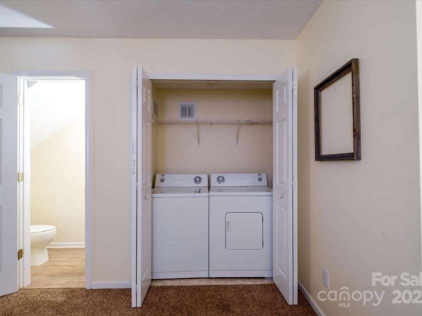15042 Deshler Court, Charlotte, NC 28273.  MLS# CAR4259327, YatesRealty ID 18040. 
