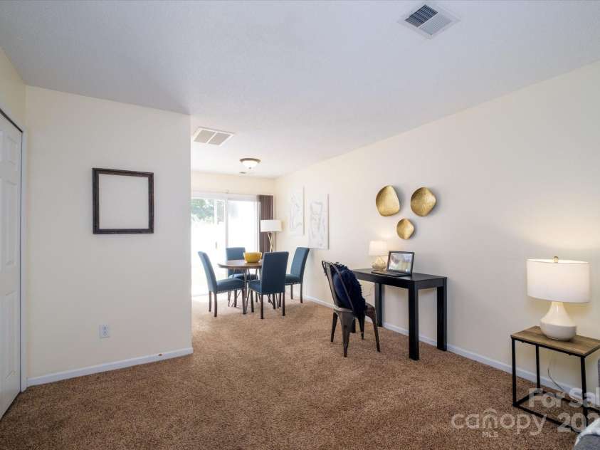 15042 Deshler Court, Charlotte, NC 28273.  MLS# CAR4259327, YatesRealty ID 18040. 