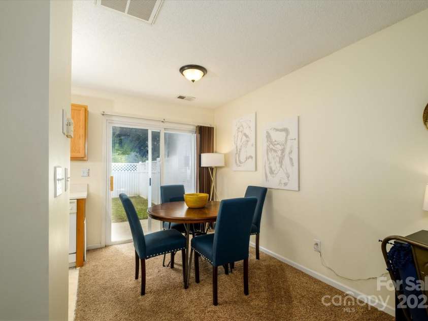 15042 Deshler Court, Charlotte, NC 28273.  MLS# CAR4259327, YatesRealty ID 18040. 