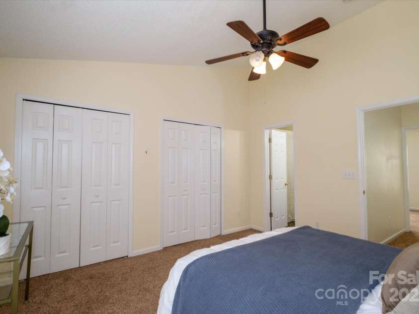 15042 Deshler Court, Charlotte, NC 28273.  MLS# CAR4259327, YatesRealty ID 18040. 