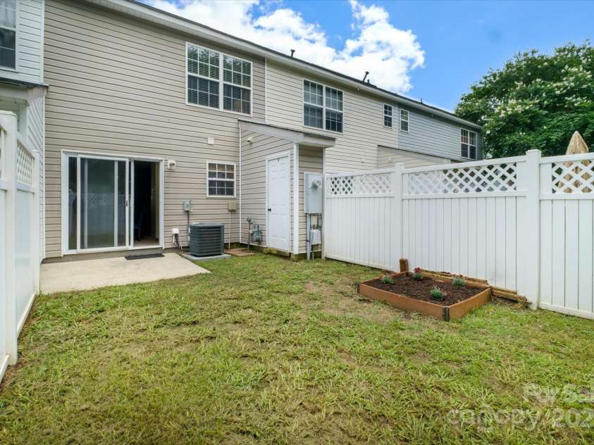 15042 Deshler Court, Charlotte, NC 28273.  MLS# CAR4259327, YatesRealty ID 18040. 