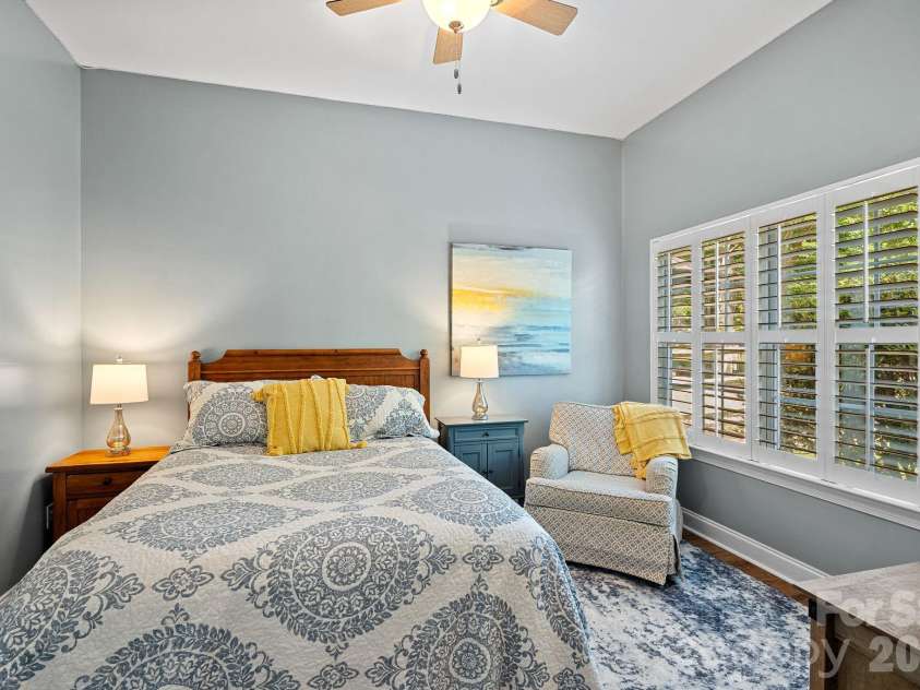 15748 Chipping Drive, Huntersville, NC 28078.  MLS# CAR4369340, YatesRealty ID 18040. Main level bedroom