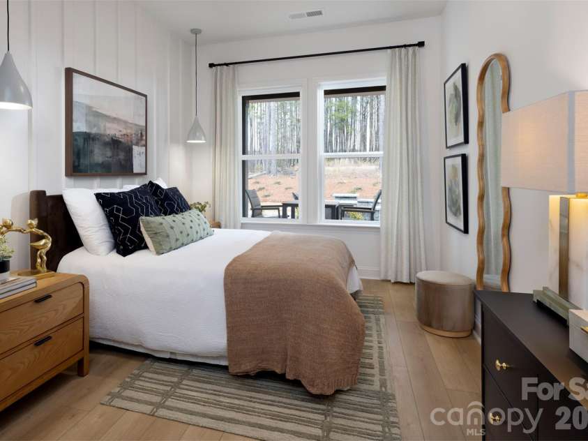 16012 Cloud Nine Court, Matthews, NC 28105.  MLS# CAR4349159, YatesRealty ID 18042. Secondary bedroom on main floor